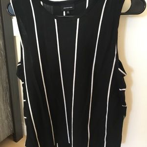 Who what wear- black striped tank top